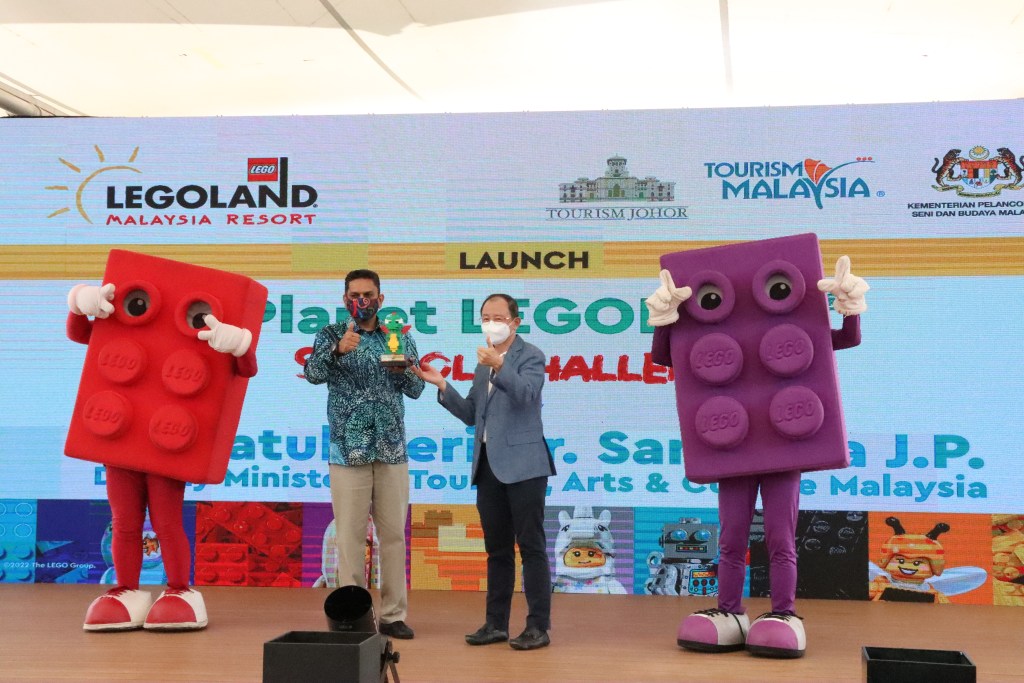  Legoland Malaysia Resort launched the Planet LEGOLAND Education Initiative in partnership with federal and state government departments, including the Ministry of Tourism, Arts and Culture (MOTAC), Johor Tourism, Johor State Education Department and Iskandar Puteri.